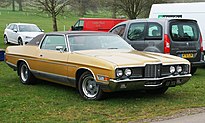 Ford LTD Brougham 2-πορτο κουπέ του 1972, με τροποποιημένες ρόδες