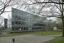 Hoofdgebouw van de Rietveld Academie. foto: bma.amsterdam.nl.