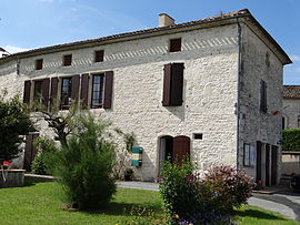 The town hall in Bournel