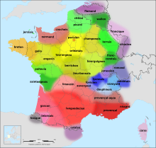 Une carte des langues et dialectes de la France métropolitaine et des régions frontalières.