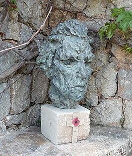 Buste van Robert Graves bij zijn huis op Mallorca