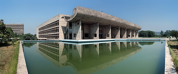 Le Corbusier: forsamlingshus i Chandigarh i India