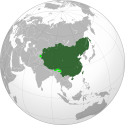 The Qing dynasty at its greatest extent in 1760, with modern borders shown for the rest of the world. Claimed territory that was not under its control is shown in light green.