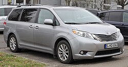 Toyota Sienna XLE (2010–2020)