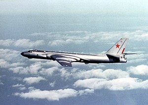 Námořní průzkumný Tupolev Tu-16R (Badger E) 1. ledna 1985