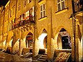 Maisons et arcades de la place Saint-Louis