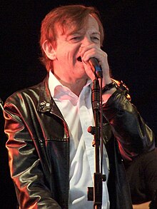 Smith performing in 2006