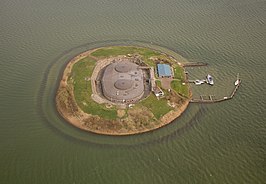 Fort Pampus vanuit de lucht gezien; 2013.