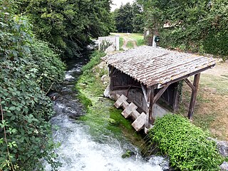 Le Vignac et son lavoir, sur la commune de Lévignacq