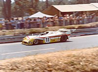 Vern Schuppan am Steuer des Mirage GR8 beim 24-Stunden-Rennen von Le Mans 1976