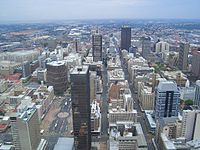 Latar langit Johannesburg sewaktu siang dari Carlton Centre