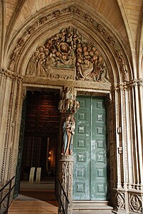 Puerta del Amparo (iglesia).