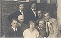 Le mouvement Siuru en 1917 avec 1) Peet Aren, Otto Krusten, Friedebert Tuglas, Arthur Adson (en), Marie Under, August Gailit, Johannes Semper et Henrik Visnapuu