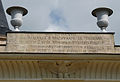 Attique de la fontaine-lavoir de Mauvages (Meuse).