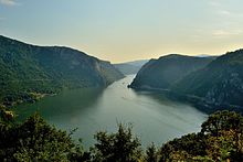 Pohľad na najužšie miesto rokliny, zovreté skalami