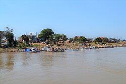 Tonlé Sap River bank in the city of Kampong Chhnang