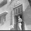 عناصر من لواء هارئيل خارج مركز شرطة عرطوف عام 1948