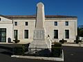 Le monument aux morts.