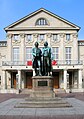 Deitsches Nationaltheata Weimar mitn Goethe-Schiller-Denkmoi