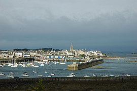 view of the center of Roscoff from Sainte Barbe chapel