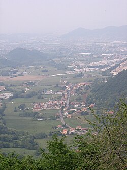 Skyline of Zandobbio