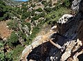 Équipement aidant les randonneurs à franchir une roche dans les gorges de Nahal Amud.