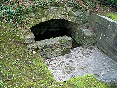 La fontaine de la rue de la Source.