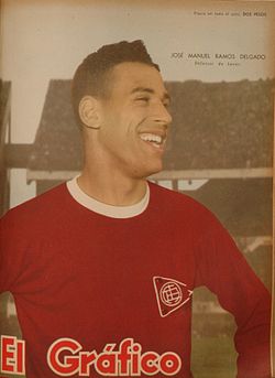 Ramos Delgado 1956-ban a Lanús színeiben