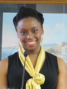 Chimamanda Ngozi Adichie 2013.