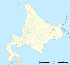 Mapa konturowa Hokkaido, blisko centrum na dole znajduje się punkt z opisem „Memuro”