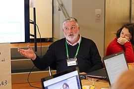 Mike Dickison provides Wikipedia instruction, Edit for Equity event, Wellington