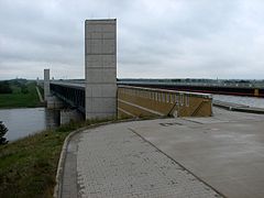 Trogbrücke des Mittellandkanals über die Elbe