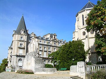 Monument aux morts.