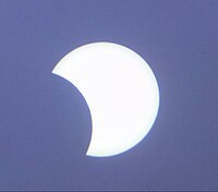 Photograph of the eclipse projected with binoculars in Puebla, Mexico