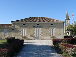 Skyline of Naujac-sur-Mer