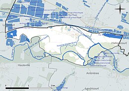 Carte en couleur présentant le réseau hydrographique de la commune