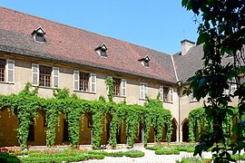 Le cloître de l'église des Dominicains.