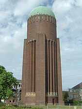 Watertoren. Er zijn plannen om een appartementencomplex in de voormalige watertoren te vestigen.