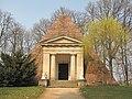 Pyramide im Schloßpark Machern