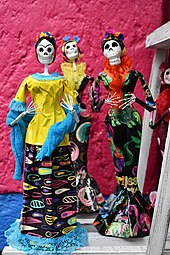 Catrinas au tianguis de Tonalá (Jalisco), à l'occasion de la fête des morts en 2018.