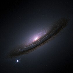 PGC 41772, una galaxia lenticular que se encuentra en la constelación de Virgo. El destello observado en la imagen es la supernova SN 1994D