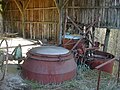 Alambic à lavande situé entre les communes de Payrac et Rouffilhac.