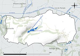 Carte en couleur présentant le réseau hydrographique de la commune