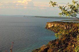 Pemandangan dari Pulau Siompu