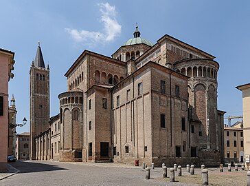 Vue Est-Sud-Est du duomo de Parme.