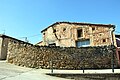 Detalle de construcciones tradicionales (vernaculares) en Alobras (Teruel), añu 2017.