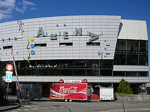 Façade de la salle polyvalente Geneva Arena.