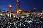 Moslemyon Shīʿa ow pysi orth Krerva Imam Ḥusayn, Karbala, Irak