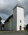 Fon kirke i Fon ble bygd på 1100 -tallet. Den ble restaurert i 1916. Foto: Karl Ragnar Gjertsen, 2011