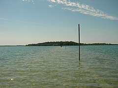 Digue du lac du Der-Chantecoq, au sud-est.